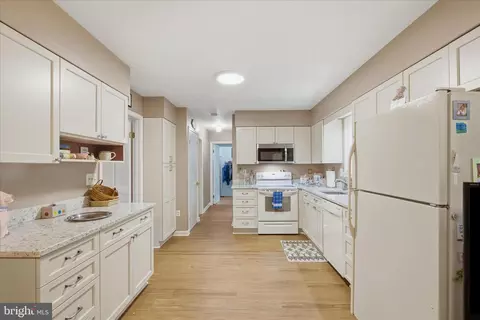9810 Golden Russet Dr, Dunkirk, MD 20754