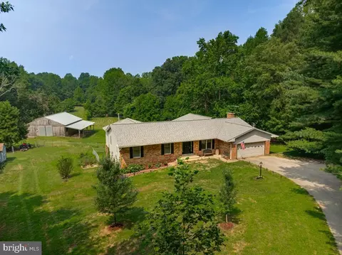 200 M F Bowen Rd, Huntingtown, MD 20639