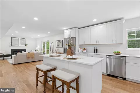 30 Reids Ln, Prince Frederick, MD 20678