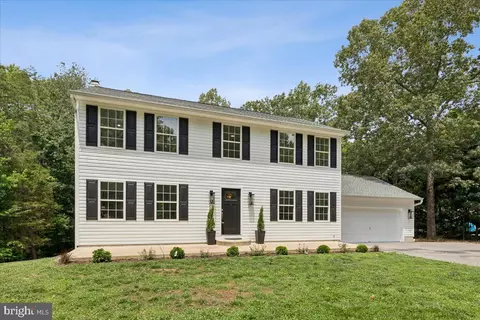 30 Reids Ln, Prince Frederick, MD 20678