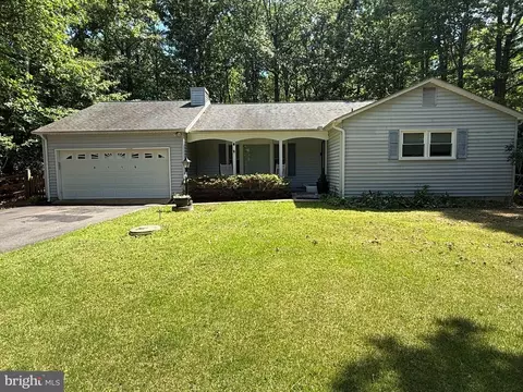 2115 Tamarac Trl, Lusby, MD 20657