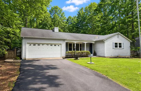2115 Tamarac Trl, Lusby, MD 20657