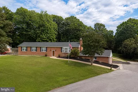 11802 Rivershore Dr, Dunkirk, MD 20754