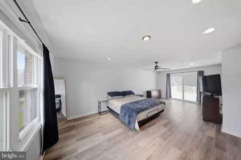 Bedroom - 11802 Rivershore Dr, Dunkirk, MD 20754 photo 1 of 7