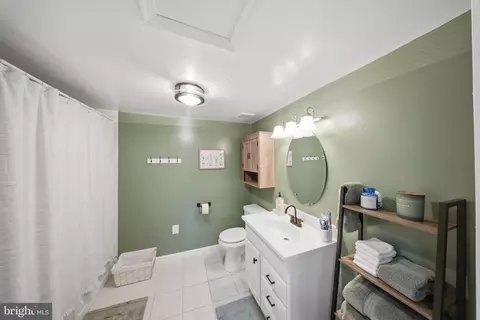 Bath - 11802 Rivershore Dr, Dunkirk, MD 20754 photo 1 of 2