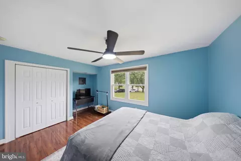Bedroom - 11802 Rivershore Dr, Dunkirk, MD 20754 photo 4 of 7