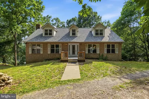 924 Chart Ct, Lusby, MD 20657