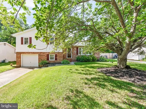 1543 Avenue B St, Saint Leonard, MD 20685