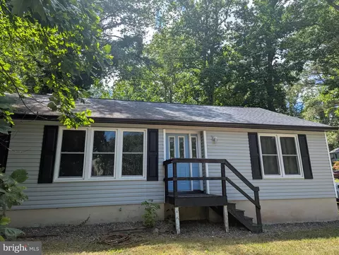 1111 Redeye Rd, Lusby, MD 20657