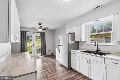 345 Laurel Dr, Lusby, MD 20657