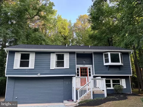 329 Chestnut Dr, Lusby, MD 20657