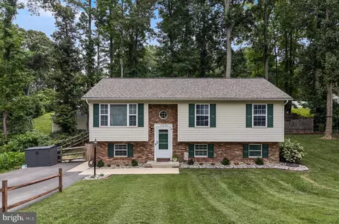 11534 Bootstrap Trl, Lusby, MD 20657