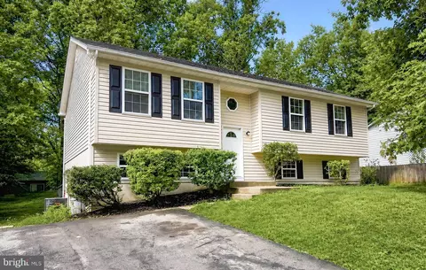 673 Running Fox Rd, Lusby, MD 20657