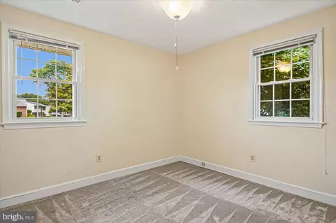 Bedroom - 12194 Cavalier Dr, Dunkirk, MD 20754 photo 4 of 5