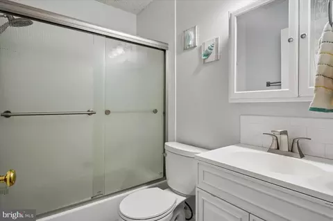 Bath - 12194 Cavalier Dr, Dunkirk, MD 20754 photo 1 of 1