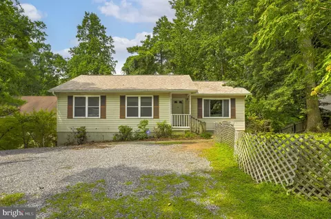 12049 Dusty Hoof Rd, Lusby, MD 20657