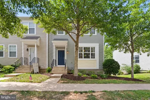 369 English Oak Ln, Prince Frederick, MD 20678