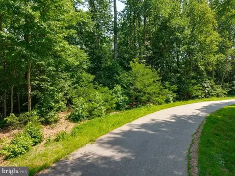 935 Outer Pl, Lusby, MD 20657 photo 3