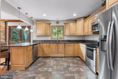 Kitchen - 3131 Ashwood Dr, Dunkirk, MD 20754 photo 1 of 4