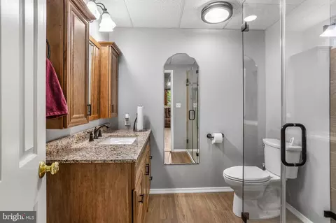Bath - 3131 Ashwood Dr, Dunkirk, MD 20754 photo 3 of 4