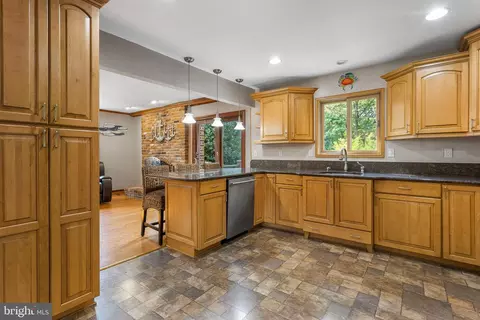 Kitchen - 3131 Ashwood Dr, Dunkirk, MD 20754 photo 3 of 4