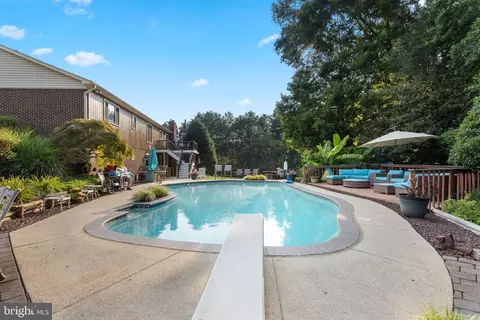 Exterior - 3131 Ashwood Dr, Dunkirk, MD 20754 photo 5 of 8
