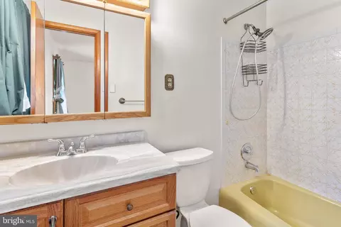Bath - 3401 King Dr, Dunkirk, MD 20754 photo 1 of 1