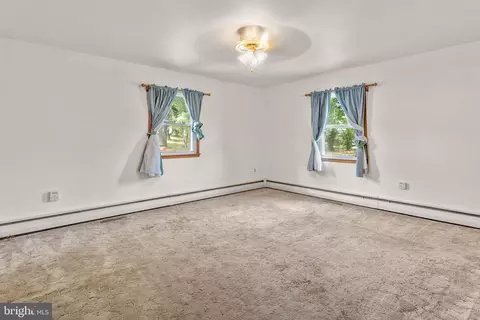 Bedroom - 3401 King Dr, Dunkirk, MD 20754 photo 4 of 5