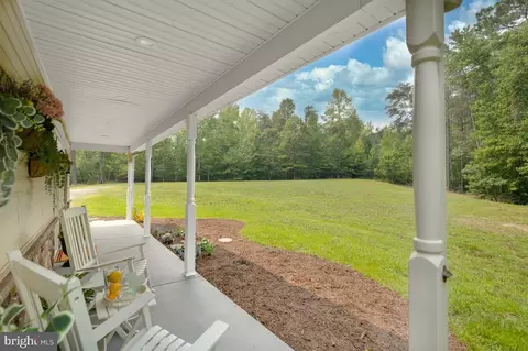 Exterior - 1985 Grays Rd, Prince Frederick, MD 20678 photo 3 of 5
