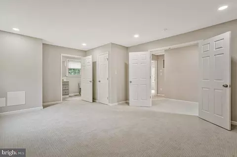 Bedroom - 1985 Grays Rd, Prince Frederick, MD 20678 photo 3 of 6