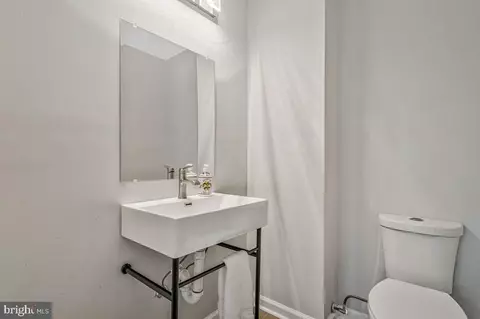 Bath - 1985 Grays Rd, Prince Frederick, MD 20678 photo 1 of 3