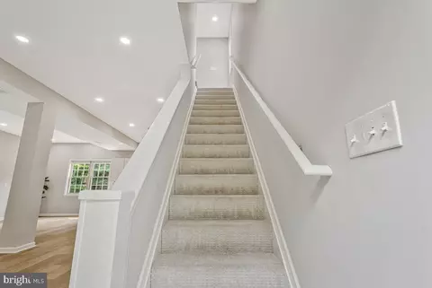 Entry Way - 1985 Grays Rd, Prince Frederick, MD 20678 photo 6 of 6