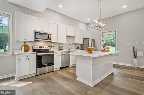 Kitchen - 1985 Grays Rd, Prince Frederick, MD 20678 photo 1 of 3