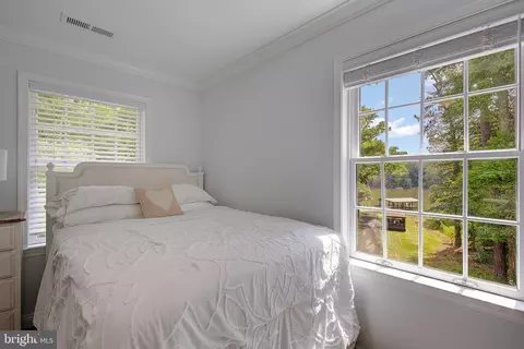 Bedroom - 980 Appel Ln, Solomons, MD 20688 photo 4 of 7