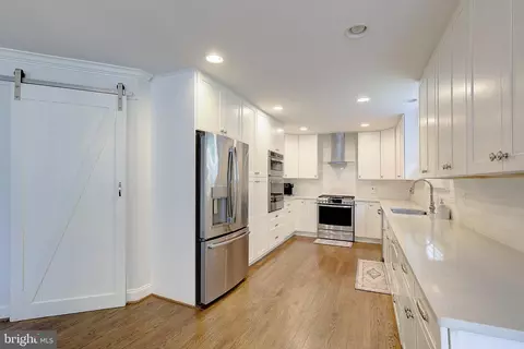 Kitchen - 980 Appel Ln, Solomons, MD 20688 photo 4 of 7