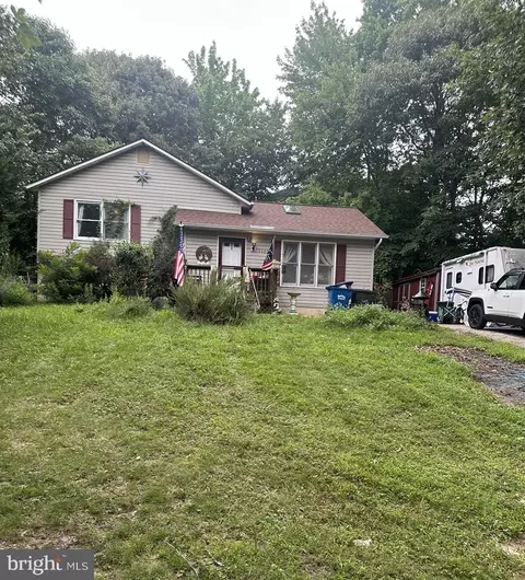 12423 San Jose Ln, Lusby, MD 20657