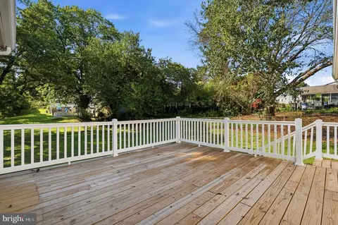 Exterior - 12182 Cavalier Dr, Dunkirk, MD 20754 photo 12 of 13