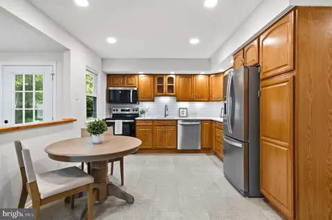 Kitchen - 12182 Cavalier Dr, Dunkirk, MD 20754 photo 3 of 6
