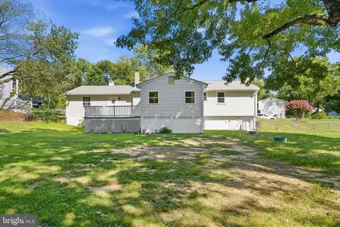 Exterior - 12182 Cavalier Dr, Dunkirk, MD 20754 photo 8 of 13