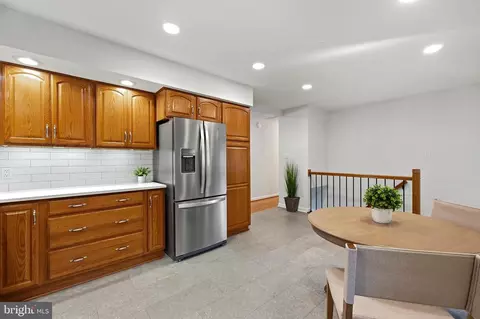 Kitchen - 12182 Cavalier Dr, Dunkirk, MD 20754 photo 4 of 6