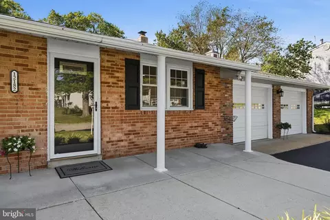 Exterior - 12182 Cavalier Dr, Dunkirk, MD 20754 photo 5 of 13