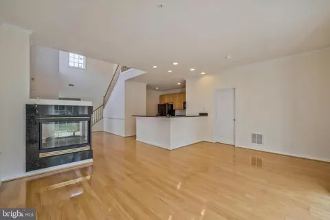 Living - 14276 Foxhall Rd #21, Solomons, MD 20688 photo 6 of 9