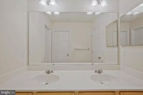 Entry Way - 14276 Foxhall Rd #21, Solomons, MD 20688 photo 5 of 5