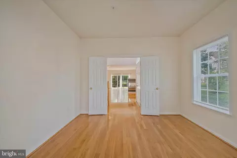 Entry Way - 14276 Foxhall Rd #21, Solomons, MD 20688 photo 1 of 5