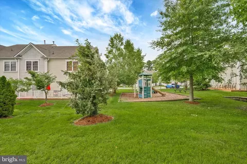 Exterior - 14276 Foxhall Rd #21, Solomons, MD 20688 photo 6 of 8