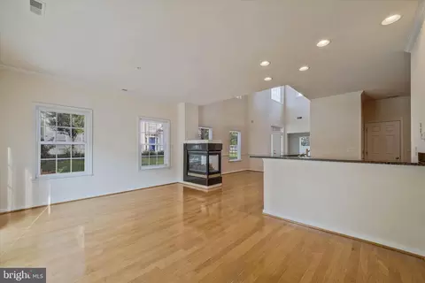 Living - 14276 Foxhall Rd #21, Solomons, MD 20688 photo 5 of 9