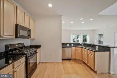 Kitchen - 14276 Foxhall Rd #21, Solomons, MD 20688 photo 4 of 5
