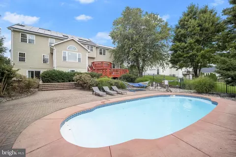 Exterior - 3415 Lancer Ct, Dunkirk, MD 20754 photo 12 of 15