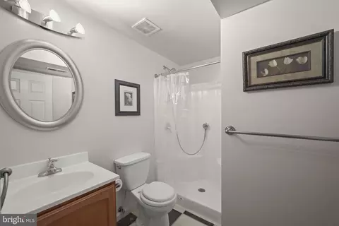 Bath - 3415 Lancer Ct, Dunkirk, MD 20754 photo 1 of 1