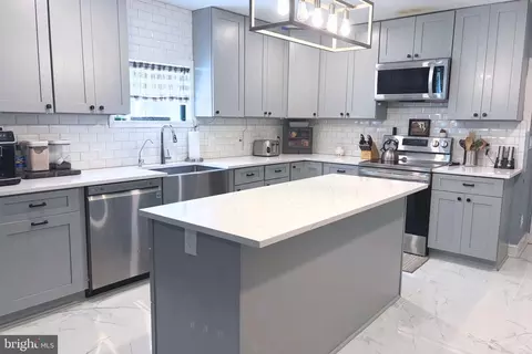 Kitchen - 3640 Yellow Bank Rd, Dunkirk, MD 20754 photo 2 of 3